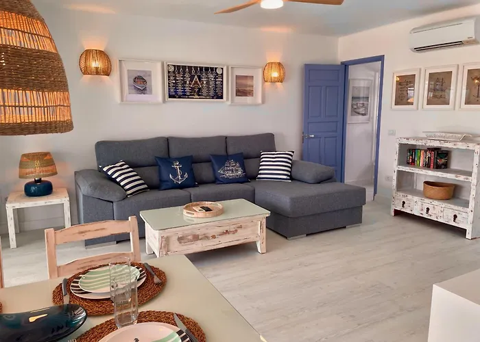 La Casa Del Mar - The Sea House Holiday home *